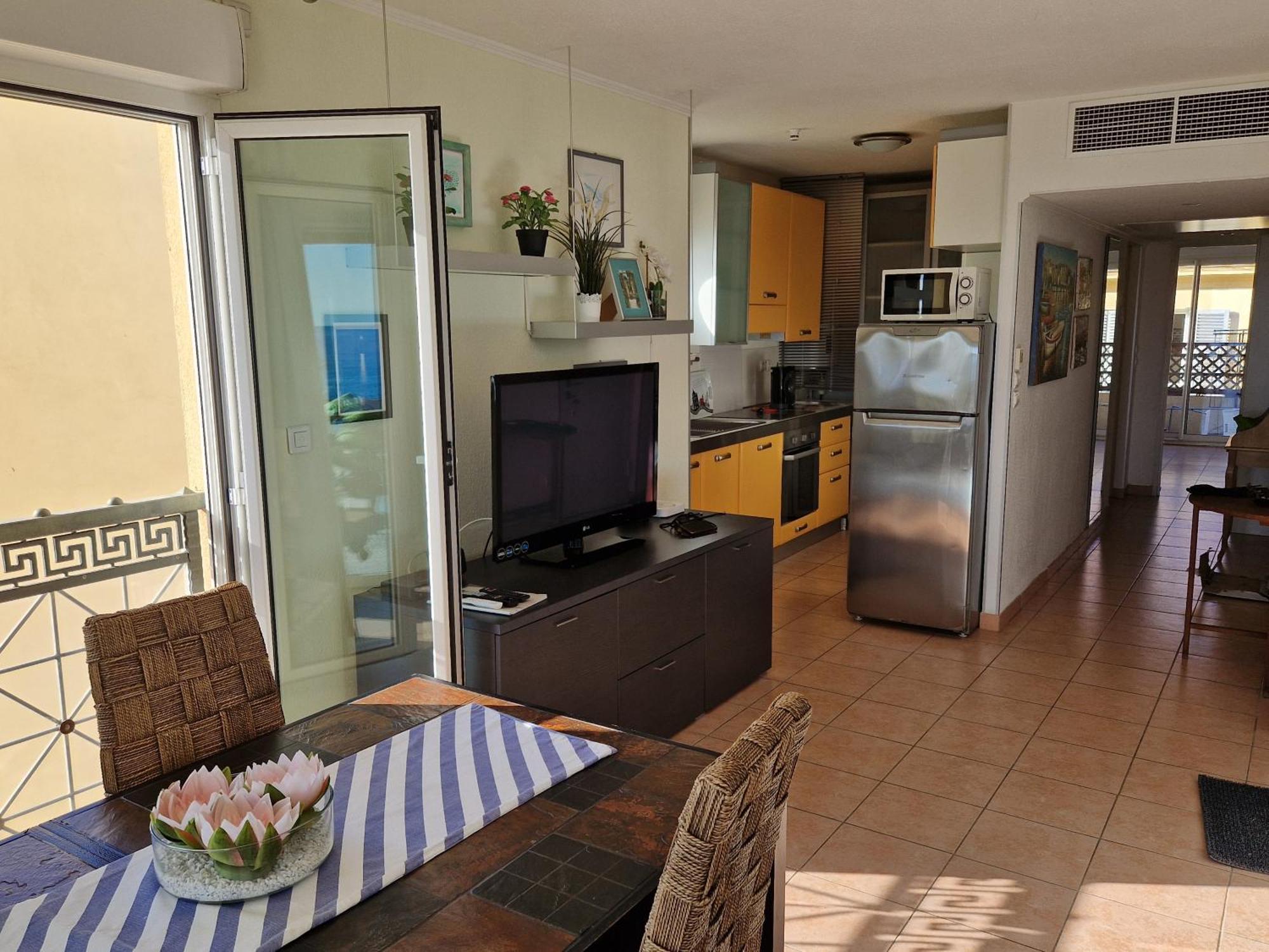 Villa Azzurra Menton Apt Luxe, Front Mer, 4Th Floor Of 5, Wifi, Tvsat, Climate エクステリア 写真